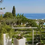 Ξενοδοχείο La Tavernetta 4*