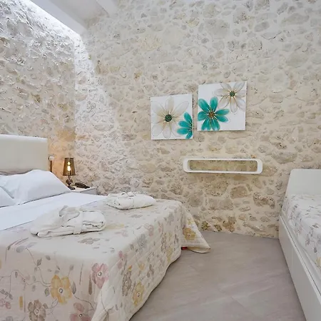 La Tavernetta 4* Scopello (Sicily)